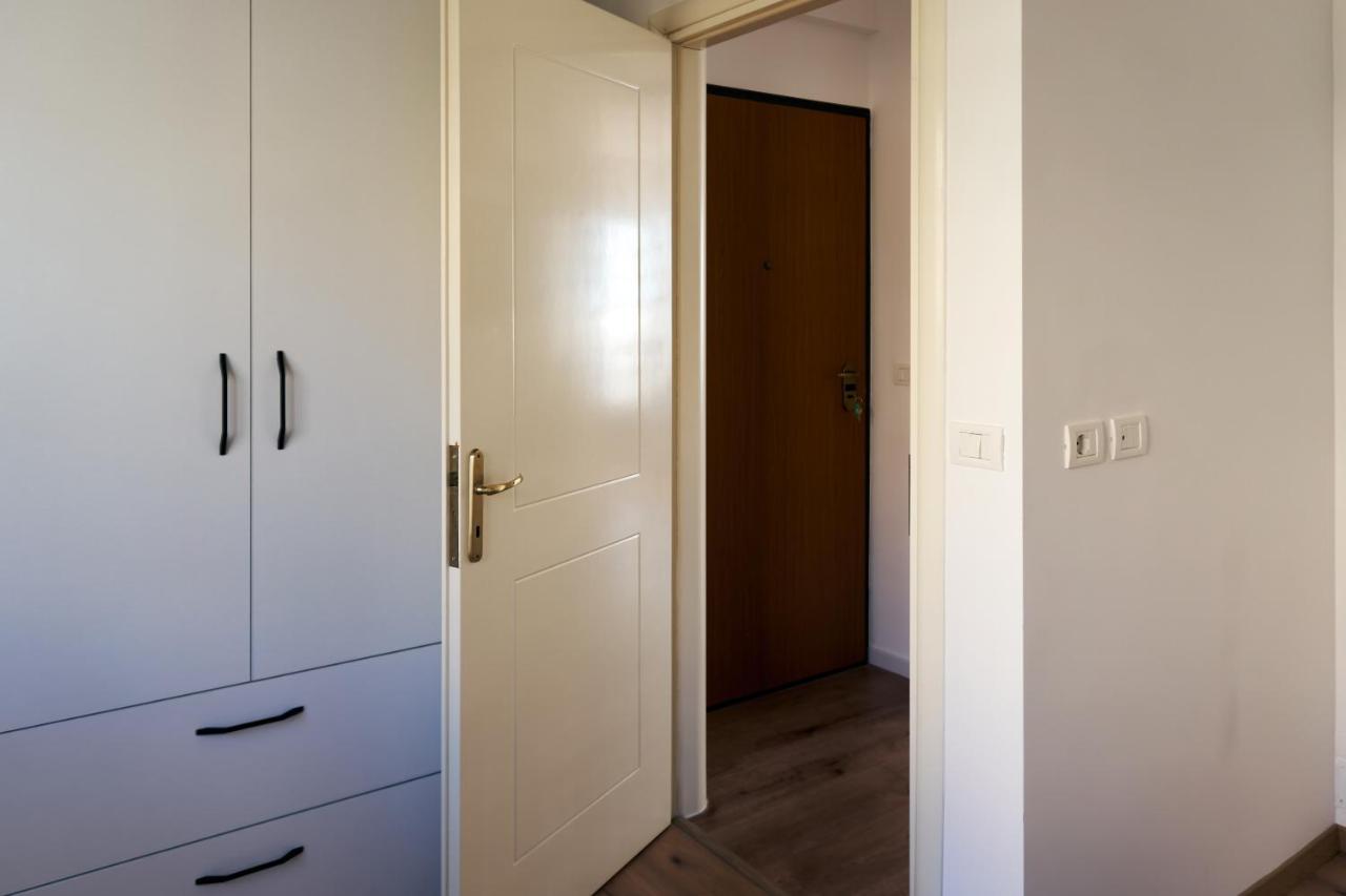 Central Beach Apartment Sarande Luaran gambar